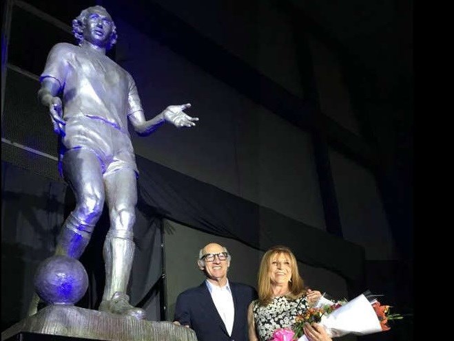 Boca homenajea a Carlos Bianchi con una estatua