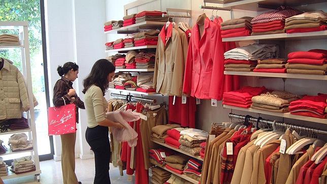 La producción de ropa cae 11% pero los precios suben el 35%