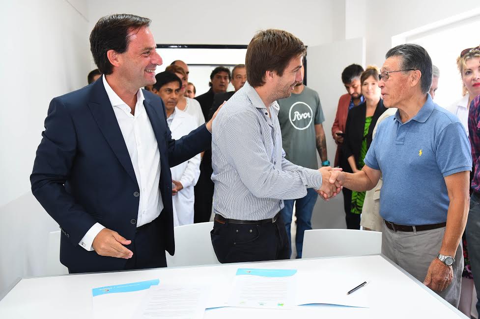 Escobar y Mercedes firman convenio de cooperación con la Fiesta de la Flor