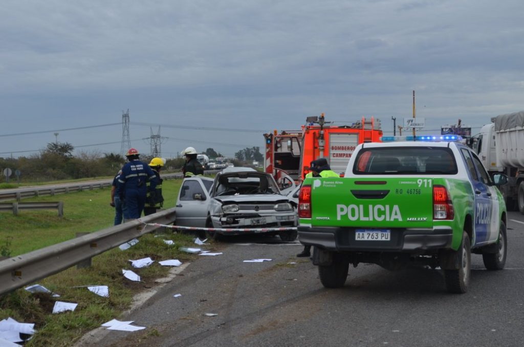 URGENTE: 2 muertos al chocar 3 vehículos en Panamericana
