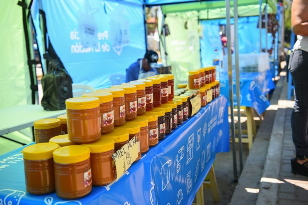 Comenzó “El Mercado en tu Barrio”, una feria de alimentos a precios accesibles
