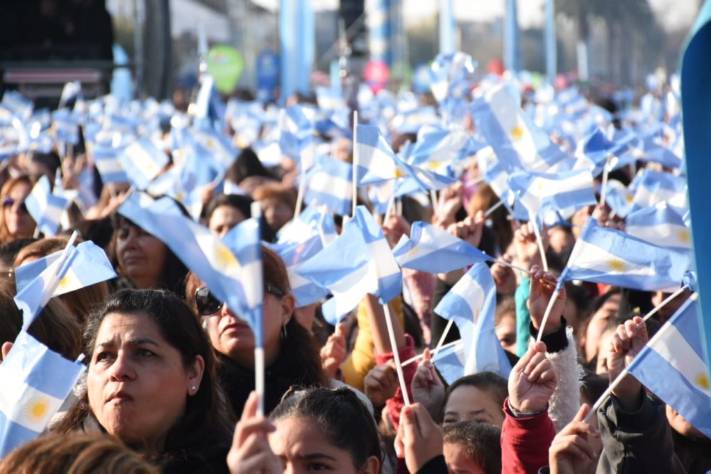 En Garín, 2500 alumnos prometieron fidelidad a la Bandera