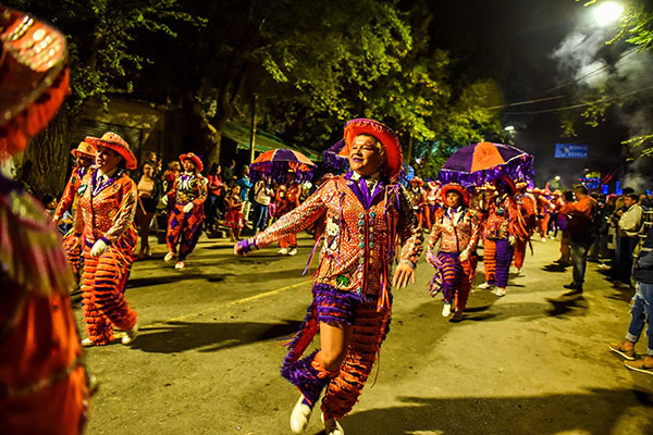 Miles de personas disfrutaron de la quinta edición del Carnaval de la Flor