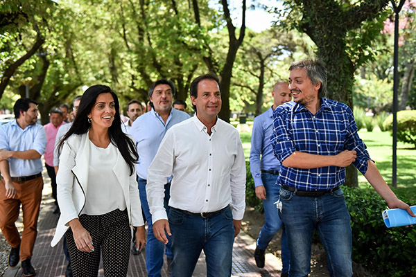 Máximo Kirchner y la directora del PAMI visitaron Escobar