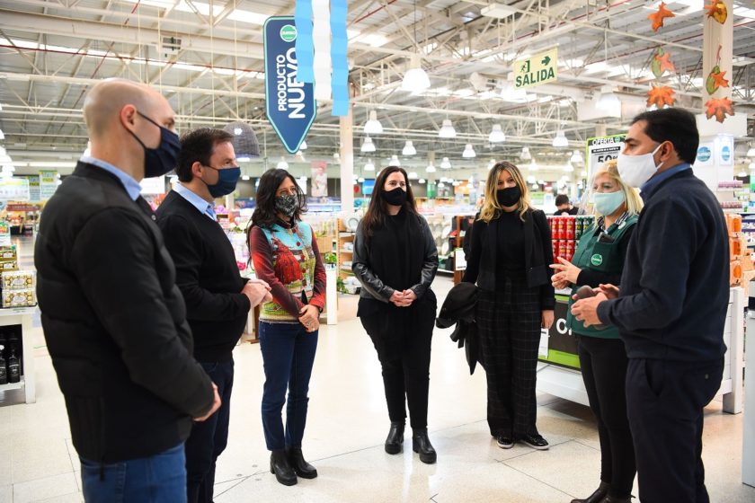 Sujarchuk y la secretaria de Comercio Interior supervisaron los precios en un supermercado