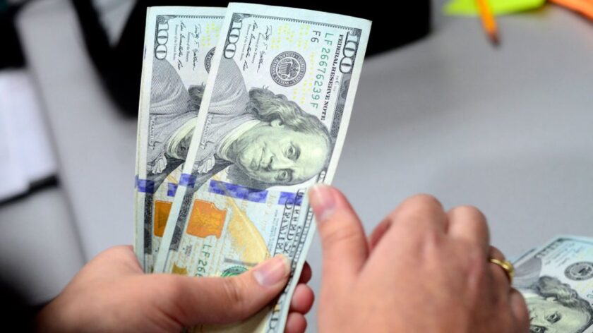 URGENTE – Dólar solidario más caro: AFIP sube a 45% la percepción por Ganancias